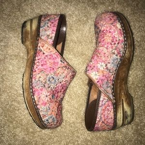 Sanita Pink Clogs